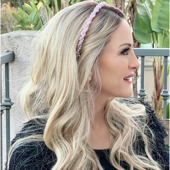 Light Pink Pearl Bead Two Double Strand Layered Twist Pattern Classic Headband - Picture 3 of 8